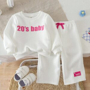 Adorable 2-Piece Baby Girl Sweatshirt and Elastic Waist Pants Set with Fun Letter Print - Perfect for Cozy Autumn and Winter Outfits